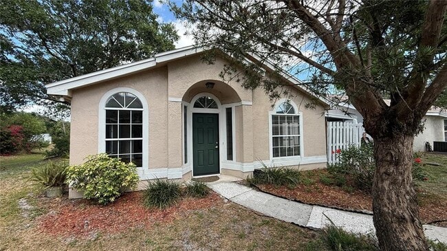 310 Sunvista Ct in Sanford, FL - Building Photo - Building Photo