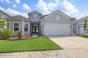 9802 Kevin Rd in Jacksonville, FL - Building Photo