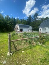 636 Old County Rd N in Waterford, VT - Foto de edificio - Building Photo