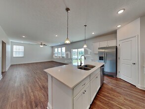 8396 Northpoint Dr in Sunbury, OH - Building Photo - Building Photo
