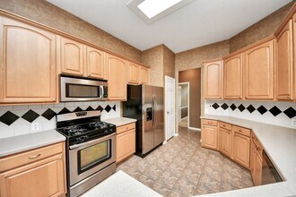 7310 Whistle Ct in Sugar Land, TX - Building Photo - Building Photo