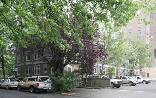 San Marco Apartments in Seattle, WA - Building Photo - Building Photo