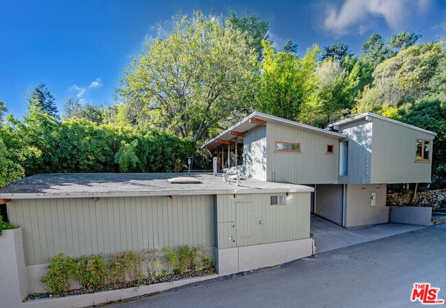 10410 Quito Ln in Los Angeles, CA - Building Photo - Building Photo