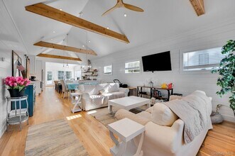 11 Willow St in Riverhead, NY - Building Photo - Building Photo