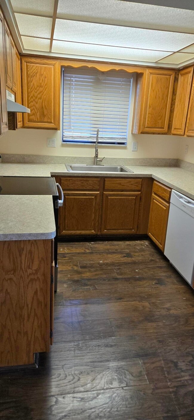 8688 Villa Ln in Warren, MI - Building Photo - Building Photo