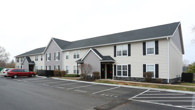 Hilliard Station Apartments in Hilliard, OH - Building Photo - Building Photo