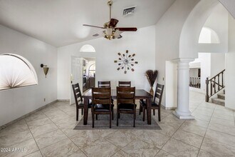 5747 E Gelding Dr in Scottsdale, AZ - Building Photo - Building Photo