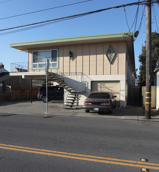 489 Huntington Ave in San Bruno, CA - Building Photo - Building Photo