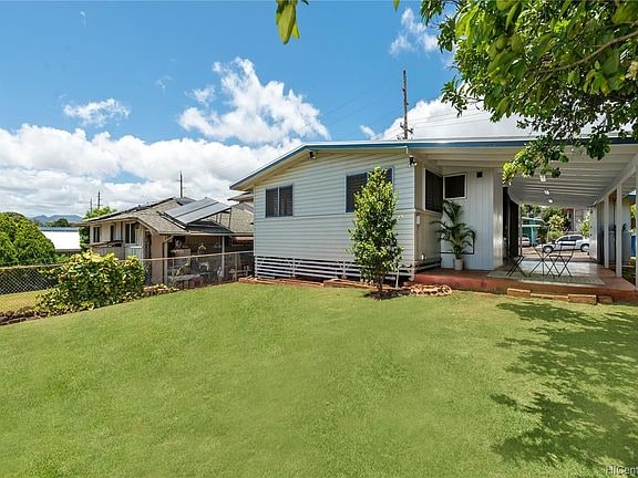 919 Leomele St in Pearl City, HI - Foto de edificio - Building Photo