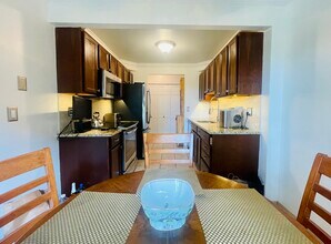 50 DeKalb Ave in White Plains, NY - Building Photo - Building Photo
