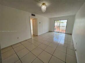 1661 SW 3rd St in Miami, FL - Building Photo - Building Photo