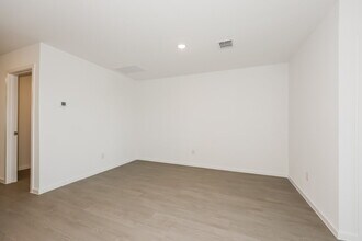 1291 Wedge Leaf Ln in Heath, TX - Building Photo - Building Photo