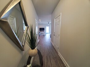 5764 Callaway Cir in Panama City, FL - Foto de edificio - Building Photo