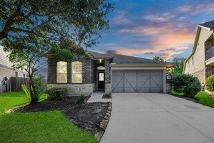 2402 Village Lakes Dr in Katy, TX - Building Photo