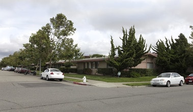 Southshore Garden in Alameda, CA - Foto de edificio - Building Photo