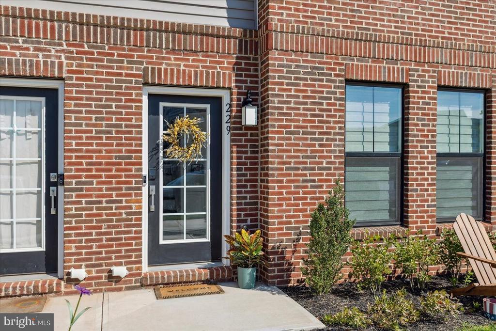 229 Aaron Truehart Wy in Ewing Township, NJ - Building Photo