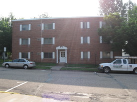 606 3rd St Apartments