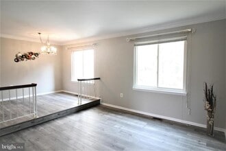 8943 Centerway Rd in Gaithersburg, MD - Building Photo - Building Photo