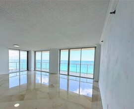 8855 Collins Ave, Unit 8A in Surfside, FL - Building Photo - Building Photo