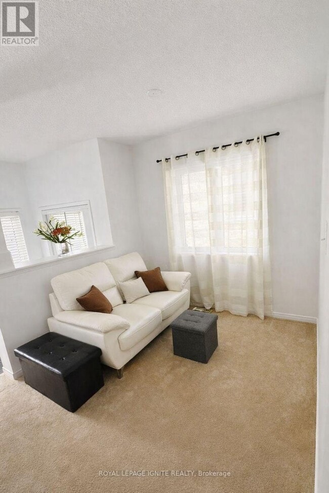 9 Bazin Rd in Ajax, ON - Building Photo - Building Photo