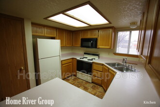 2154 W Hendricks St in Meridian, ID - Building Photo - Building Photo