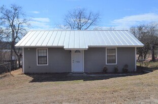 1951 Lightfoot Ln in Copperas Cove, TX - Building Photo