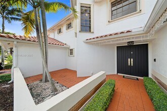 5424 SW 154th Pl in Miami, FL - Building Photo - Building Photo