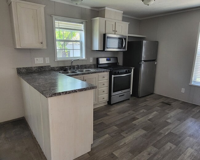 property at 2307 Aspen St