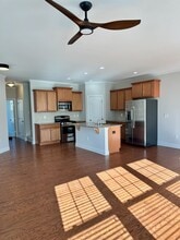 7637 Weathered Oak Way in Raleigh, NC - Building Photo - Building Photo