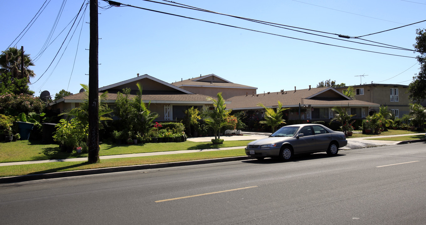 7272-7276 21st St in Westminster, CA - Building Photo