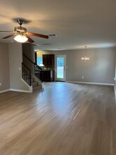 117 Scurlock Ct in Hutto, TX - Foto de edificio - Building Photo
