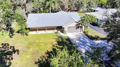 1250 Riverbend Dr in La Belle, FL - Building Photo - Building Photo