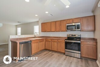 7041 S Ladys Thumb Ln in Tucson, AZ - Building Photo - Building Photo