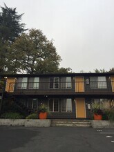 719 SE 29th Ave in Portland, OR - Building Photo - Building Photo