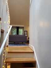 710 Redwood Ave in Corte Madera, CA - Foto de edificio - Building Photo