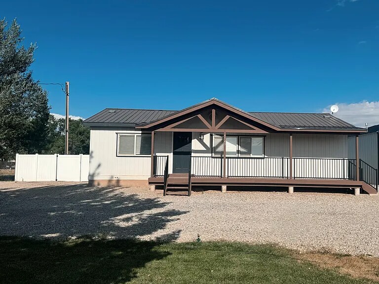 5749 N 2300 W in Cedar City, UT - Building Photo