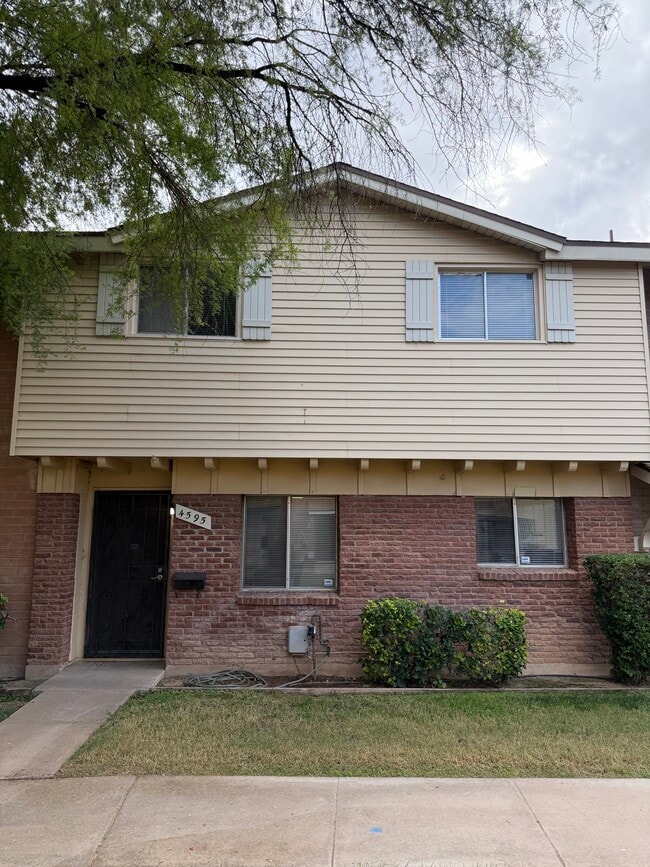 property at 4595 N 17th Ave