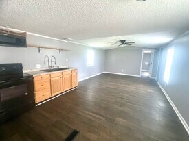 1395 Old Pink Hill Rd in Deep Run, NC - Building Photo