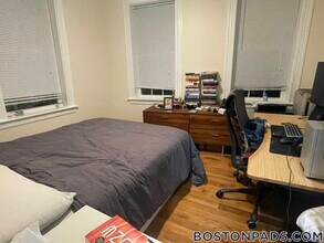 33 Walbridge St, Unit 14 in Brookline, MA - Building Photo - Building Photo