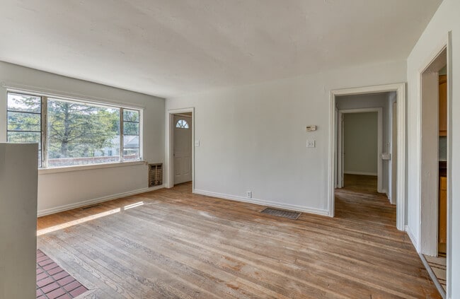 1609 E Fairview Ave in Johnson City, TN - Building Photo - Building Photo