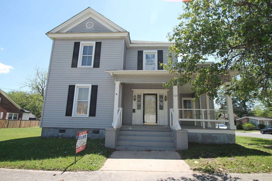 504 E Black St in Rock Hill, SC - Building Photo