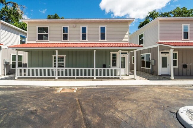 property at 622 NW 3rd Ave