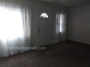427 Corson Ave in Modesto, CA - Building Photo - Building Photo