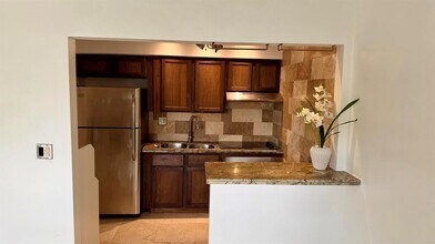 2646 Polk St, Unit 2 in Hollywood, FL - Foto de edificio - Building Photo