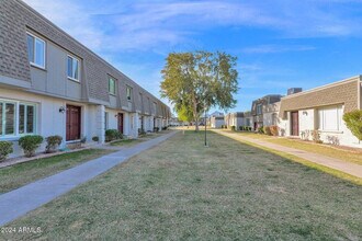 4883 N Granite Reef Rd in Scottsdale, AZ - Building Photo - Building Photo