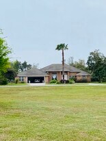 1476 Kenoa Cir in Ormond Beach, FL - Building Photo