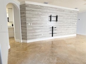 2146 SW 103rd Pl in Miami, FL - Foto de edificio - Building Photo