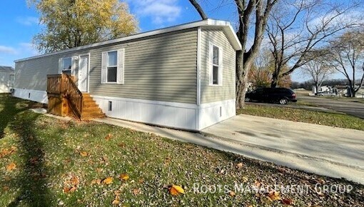 117 Carriage Lane Estates in Streator, IL - Building Photo - Building Photo