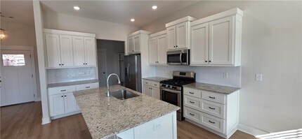 921 Round Top St in Prairie Grove, AR - Building Photo - Building Photo