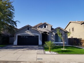 6660 S Cartier Dr in Gilbert, AZ - Building Photo - Building Photo